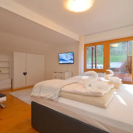 Prázdninový dům Haus Thumersbach - By Alpen Zell am See